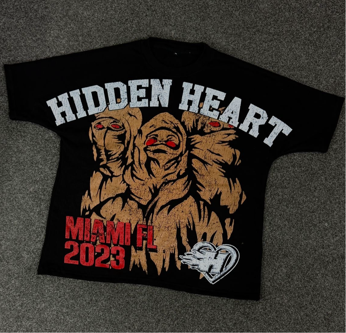 Members Only Tee – HIDDEN HEARTS WRLDWIDE Members Only Tee – HIDDEN HEARTS WRLDWIDE